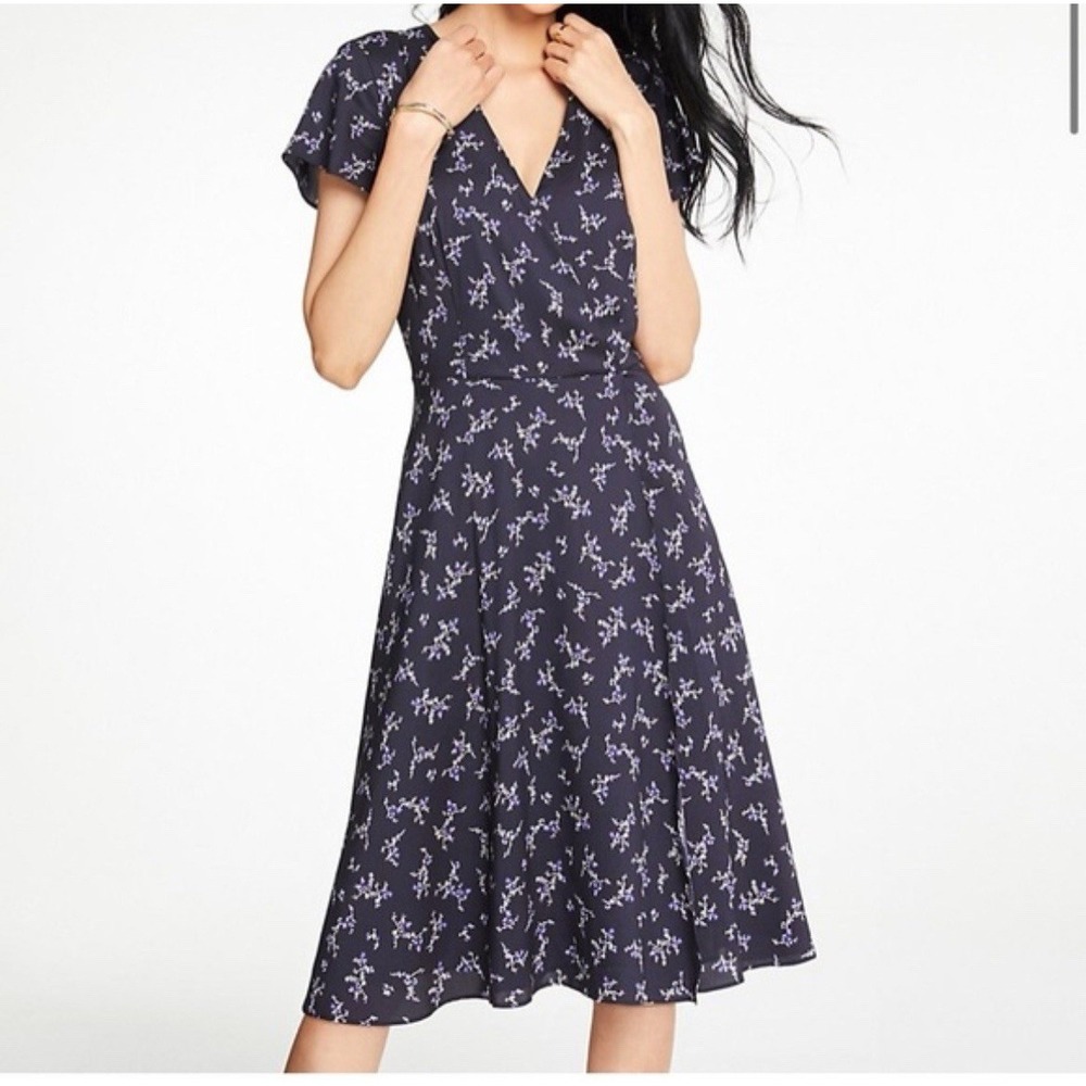 Ann Taylor Navy Blue Floral Print Dress Short Sleeve Size 4 NWT Faux Wrap